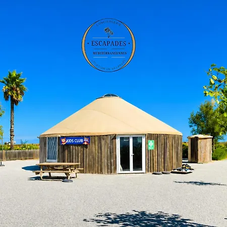 Campeggio Le Cocon Mobil à 150 M De La 5 Etoiles Parc Aquatique *