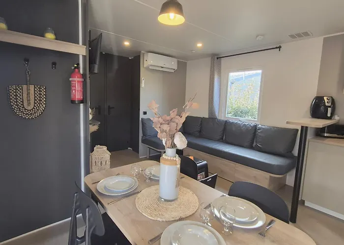 Le Cocon Mobil A 150 M De La 5 Etoiles Les Dunes Parc Aquatique